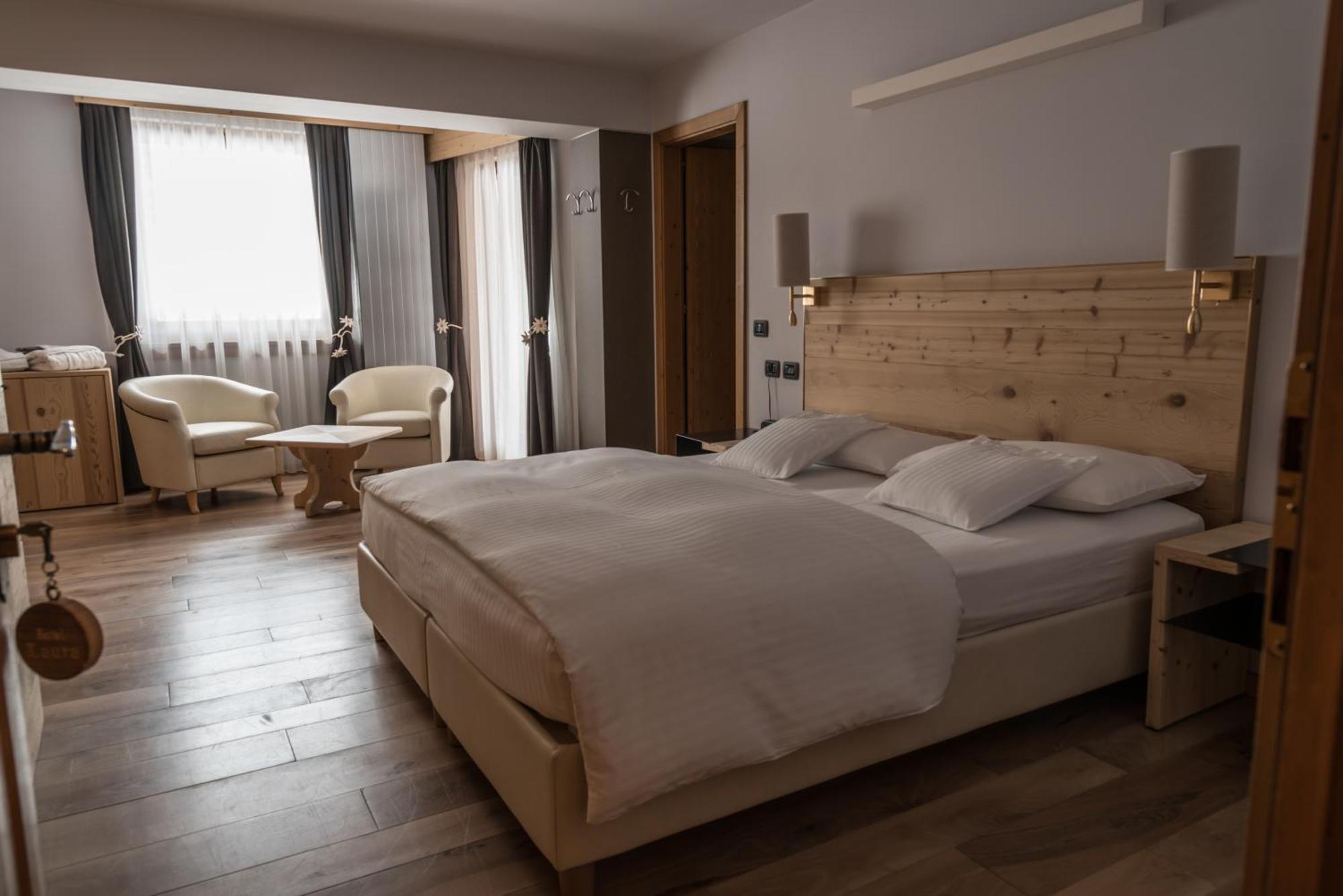 Chalet Laura Lodge Hotel Madonna di Campiglio Exterior photo